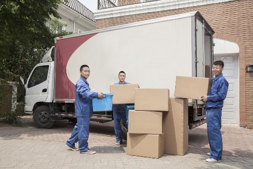 House movers planning a London home relocation