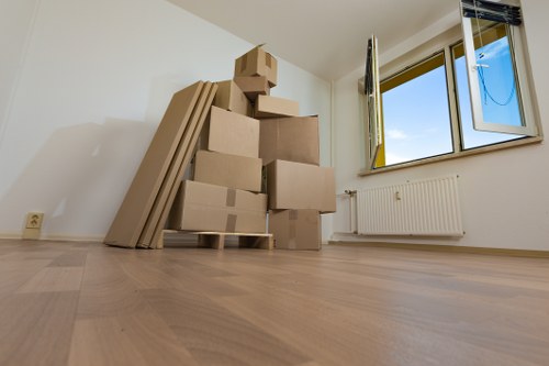 London flat move with boxes, stairs, and organised packing