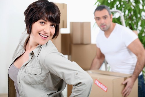 Packing and loading support for a commercial relocation in London