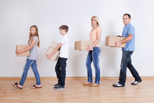 Organised unpacking service in a London flat or office
